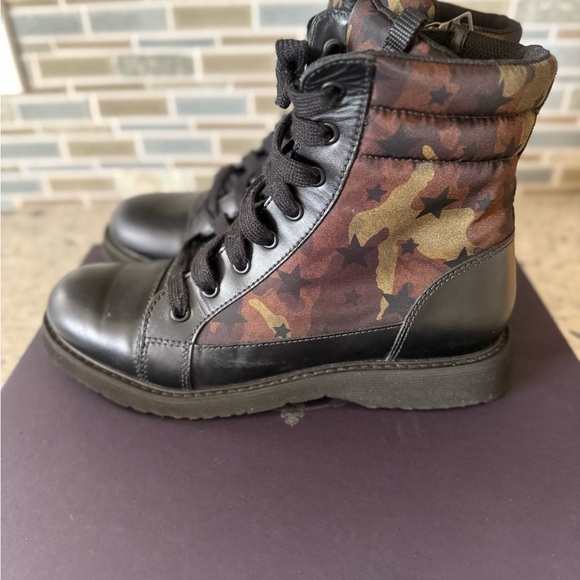 Prada Boots. Unisex. - Picture 3 of 9